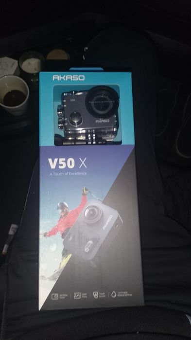 Vând camera akaso v50x noua