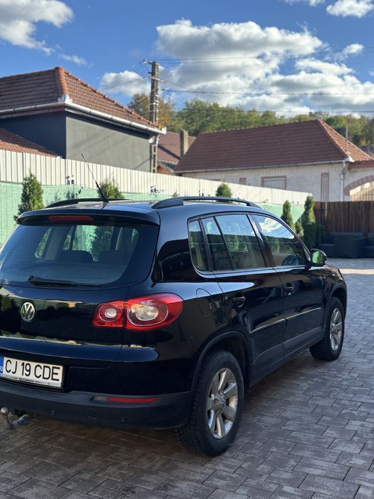Vând VW Tiguan.