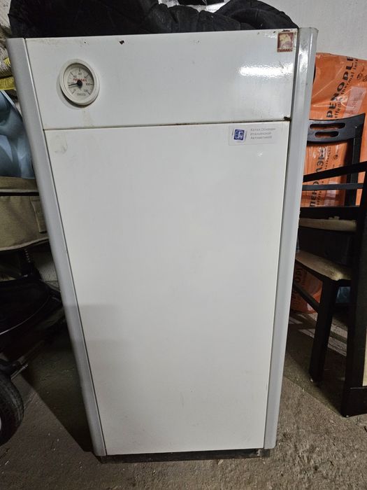 Газовый котёл сатылады.