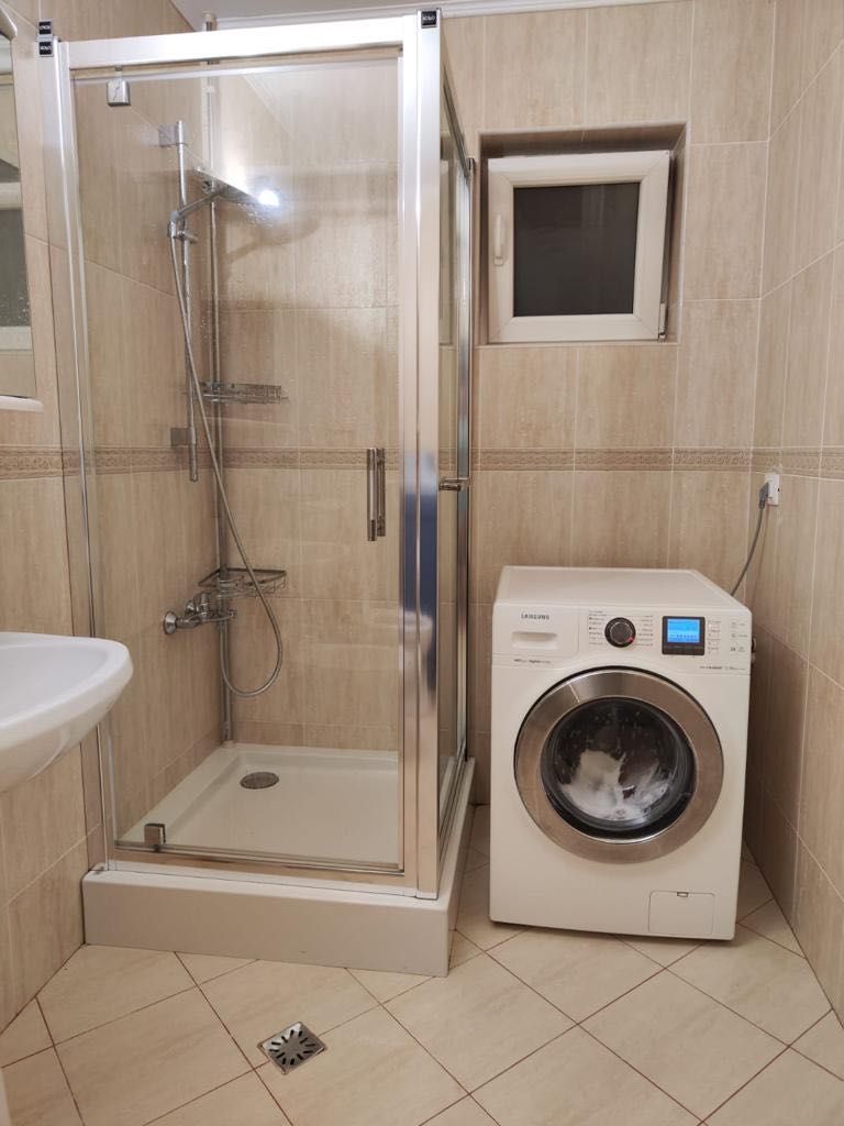 ‼️VAND SAU Închiriez apartament nou, mobilat, inclusiv electrocasnice