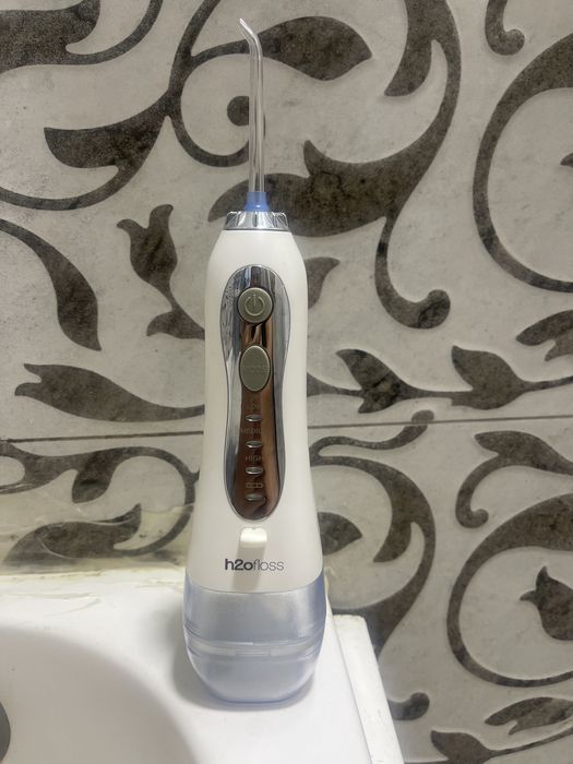 Ирригатор новый продам