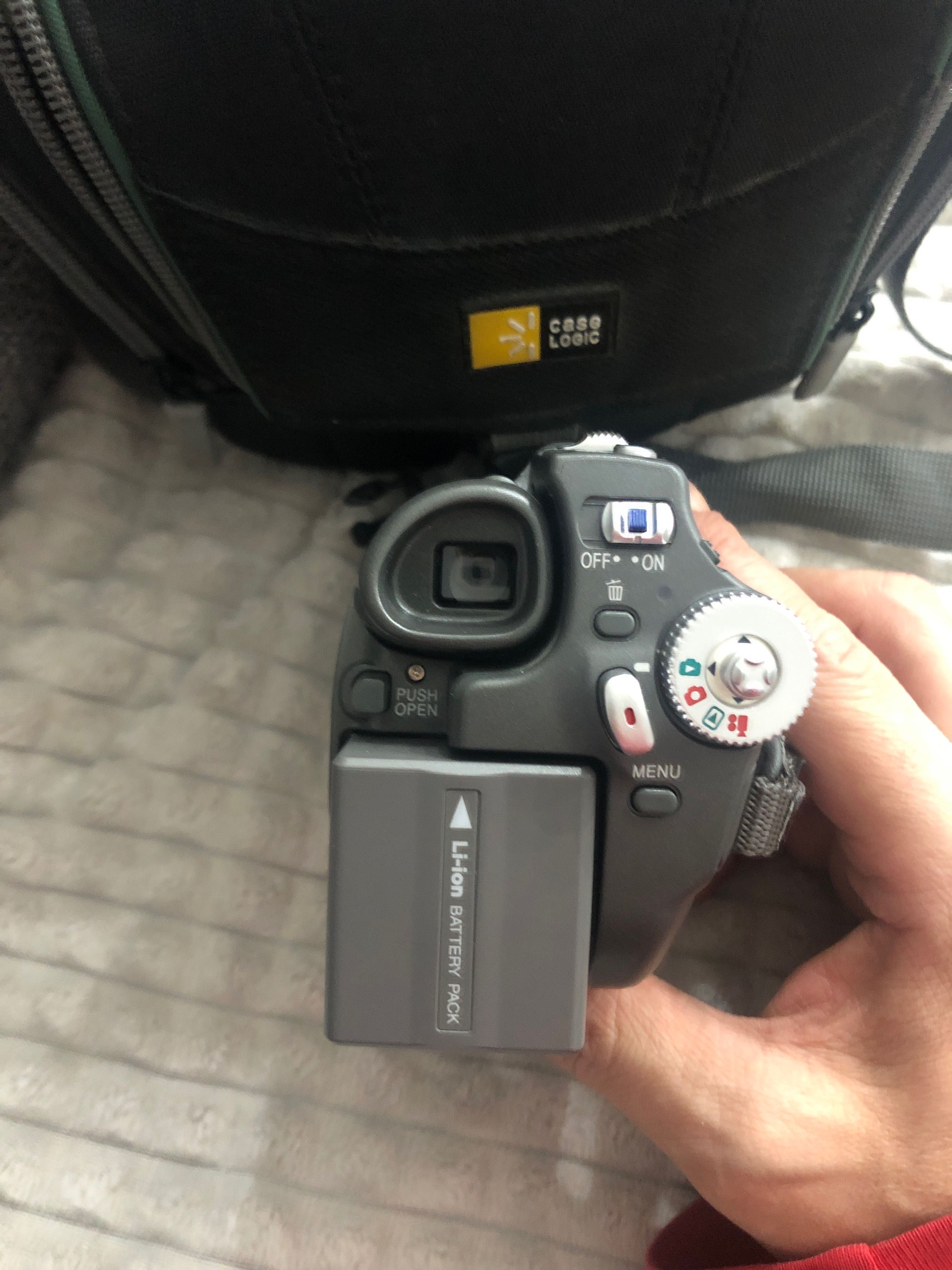 Camera filmat Panasonic VDR-D160