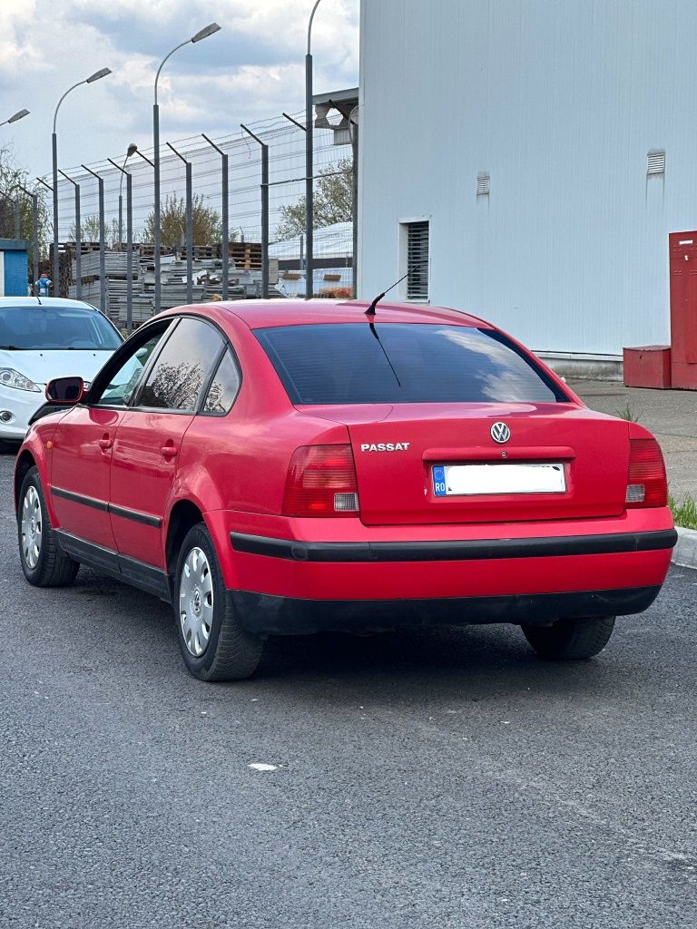 Passat 1.6 benzina functional pentru dezmembrat