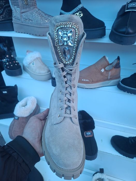 Gheata ugg calitate premium oferta limitata