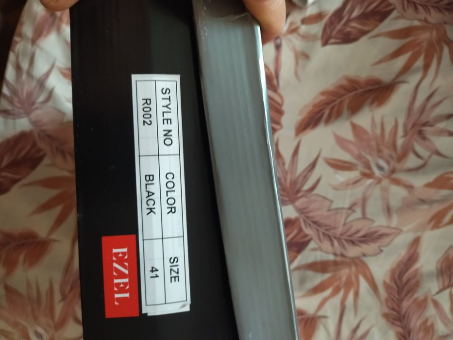 Продавам Боти 41 номер