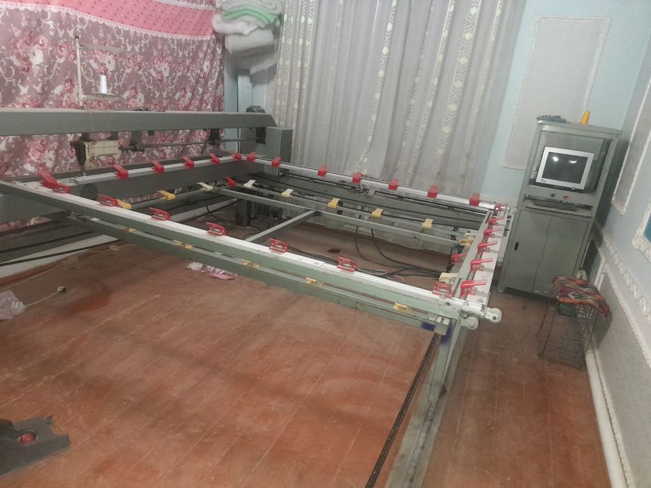 Стегальная машина. Корпе тигетугын машинка