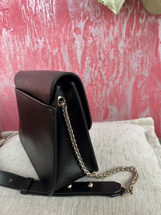 Оригинална чанта Furla среден размер