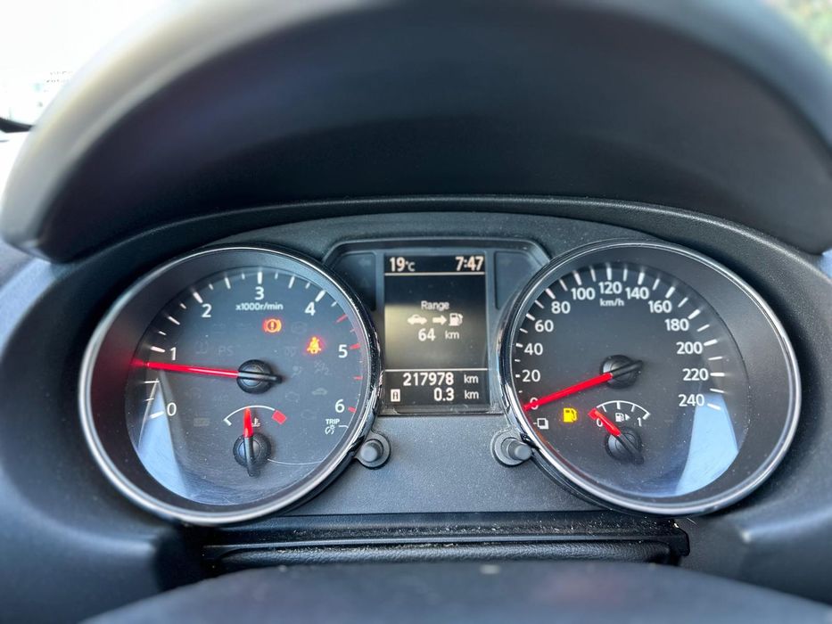 Nissan qashqai 1.5 dci vand sau schimb