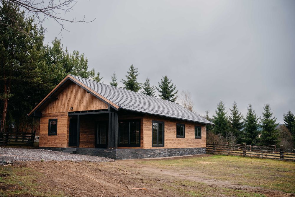 Casa/ Cabana din lemn