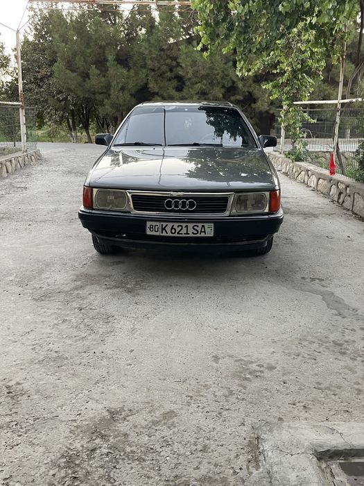 Audi 100 C3  sotiladi srochna 1990 yil Narxini yana kelishamiz .