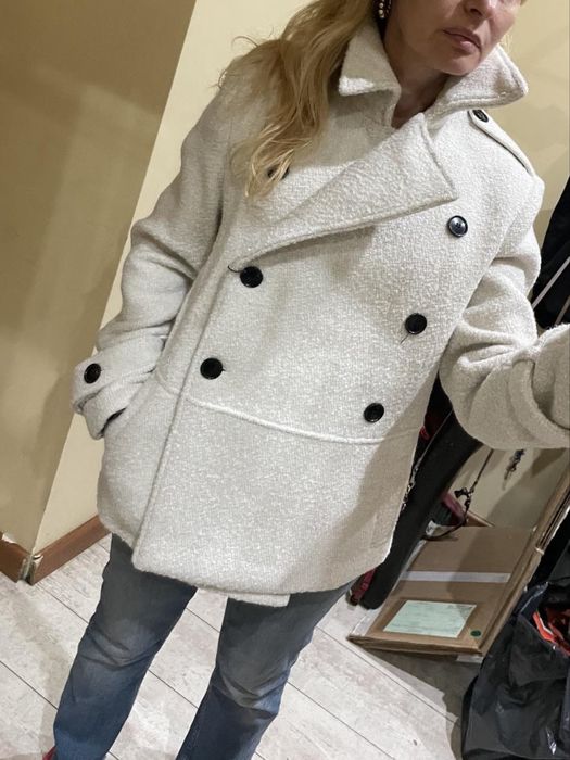 Палто от букле модел на Зара