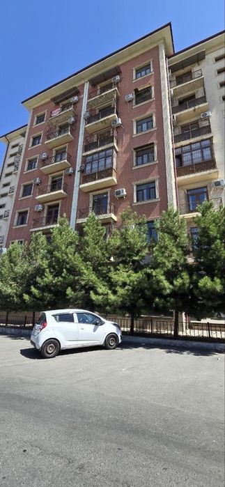 Malika kvartira sotiladi srochno