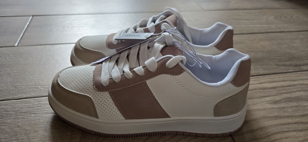 37 номер кецове Джордж Англия