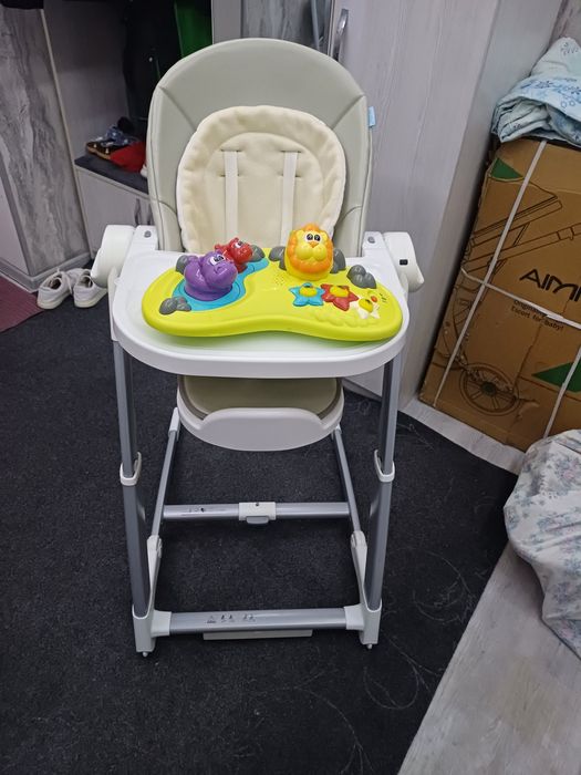 Продаётся фирменный 2в1 кормления стульчик и шезлонг