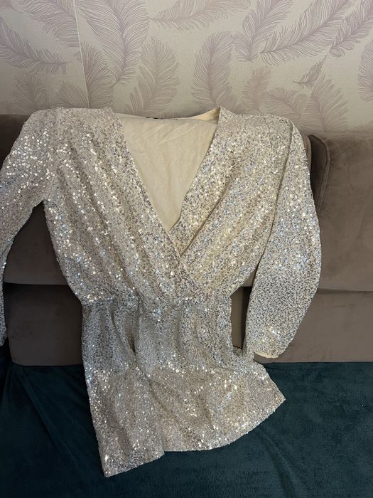 Rochie scurta paiete argintii