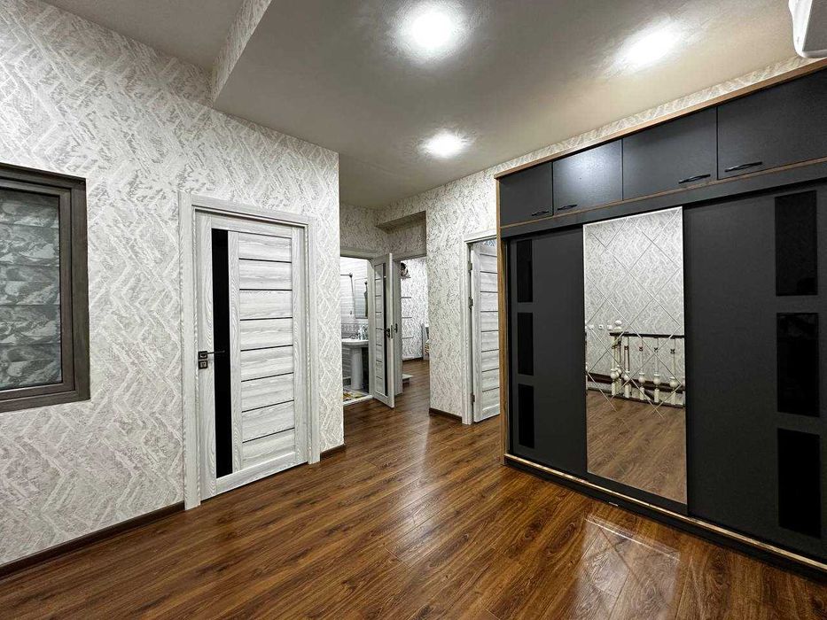 Продаётся 4х комнатная дуплекс квартира