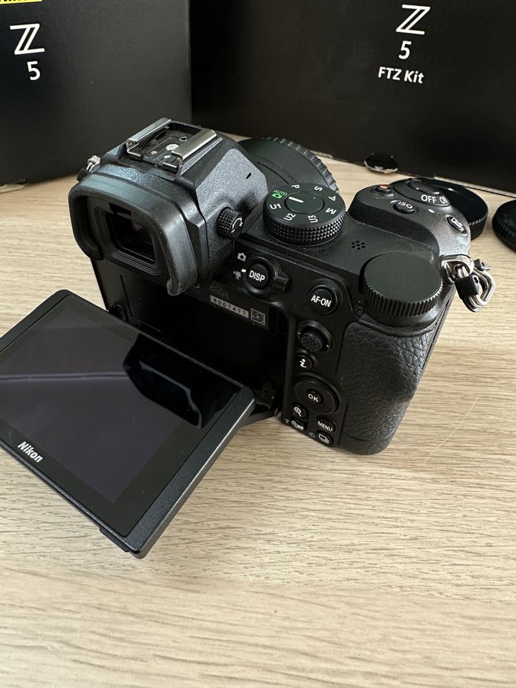 Nikon Z5 фотоапарат