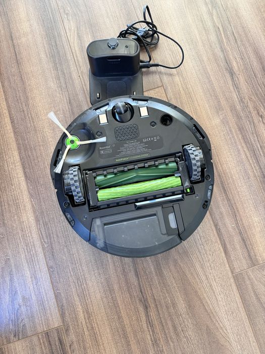 Прахосмукачка Robot Roomba i7
