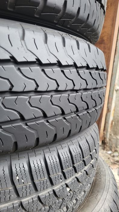 4бр. 195 65 16С Dunlop летни.
