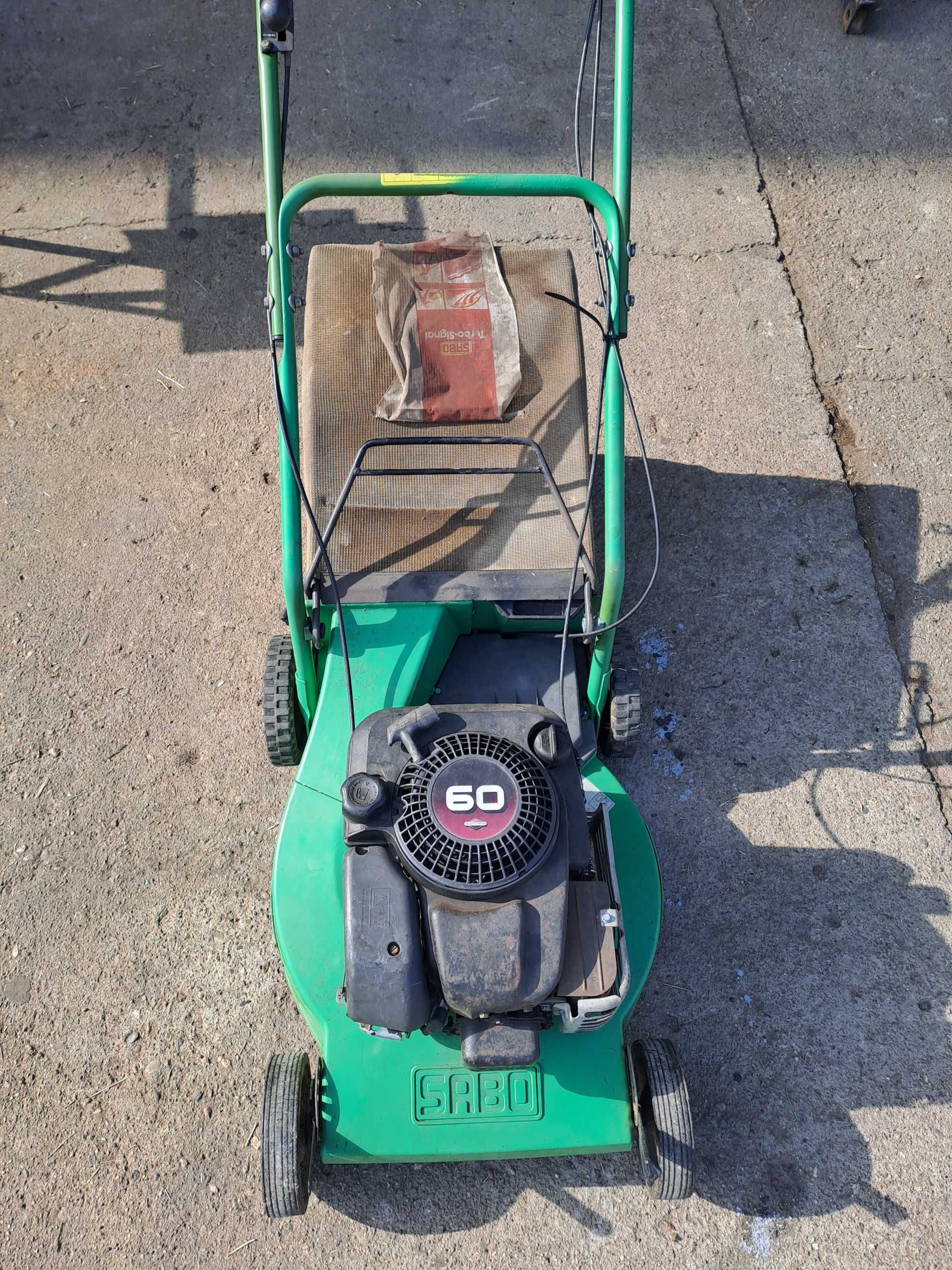 Masina profi de tuns iarba sabo