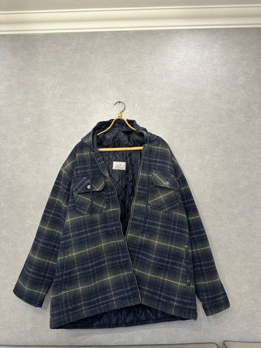 Теплая куртка с капюшоном