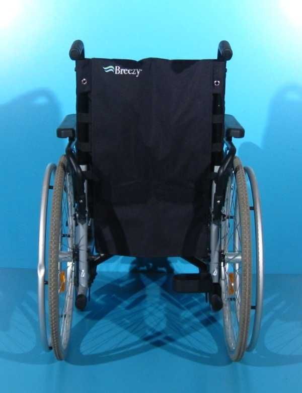 Scaun/ Carucior cu rotile Breezy / latime sezut 40 cm