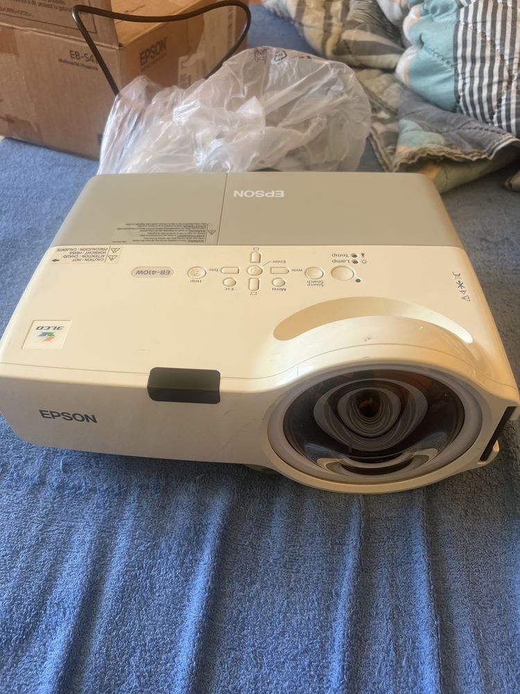 Epson EB 410w proiector