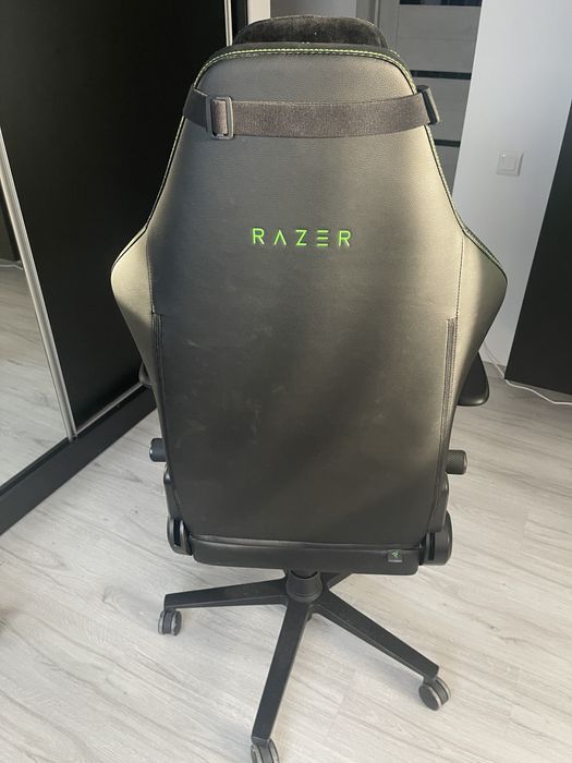 Scaun Razer gaming Iskur v2