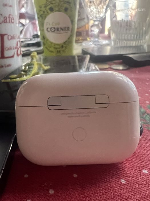 Caseta casti airpods pro (fara casca din imagine!)