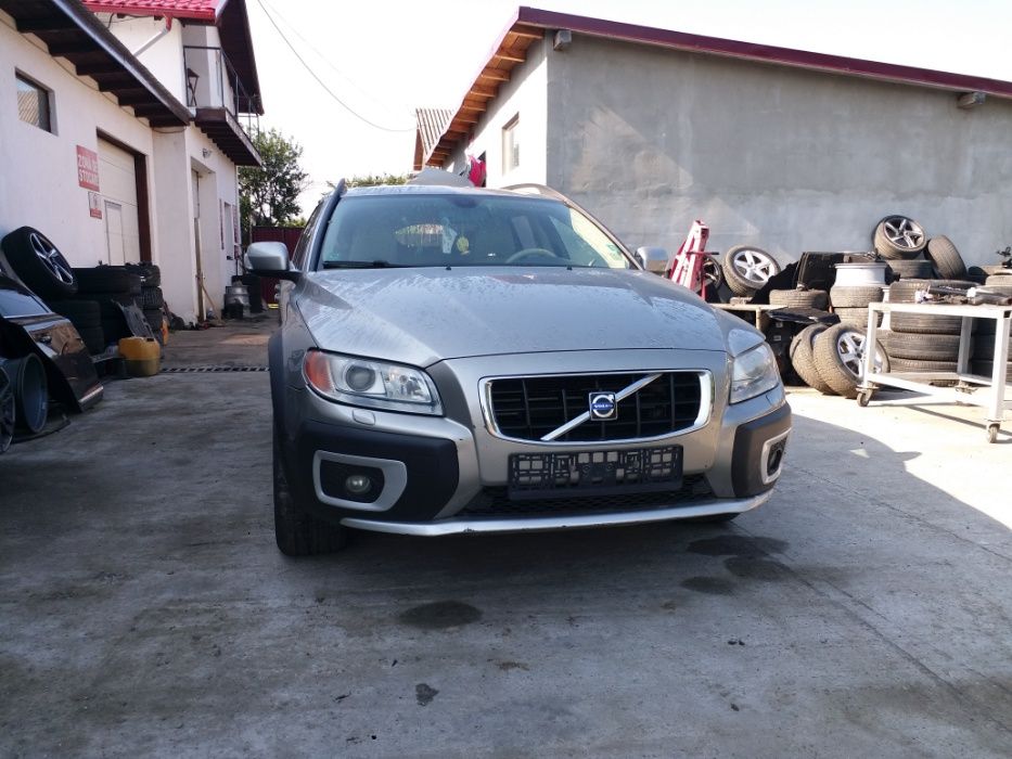 Bara Fata / Capota / Tragher VOLVO Xc70 Model 2000-2015 + Piese Xc70