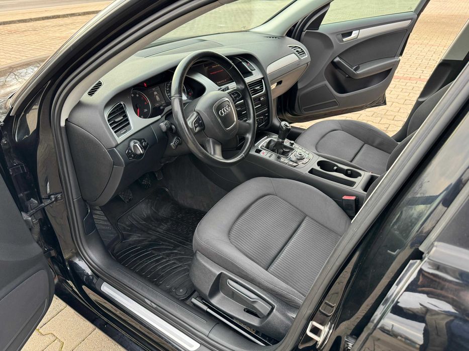 Audi A4 B8 Avant 2.0 TFSI • 180CP • 2010 • unic proprietar • Arad