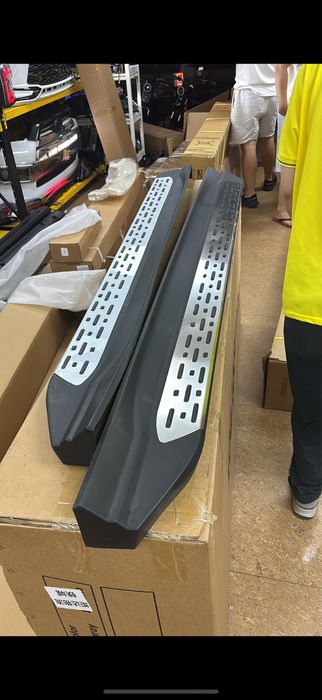 Продам порог новый на Highlander