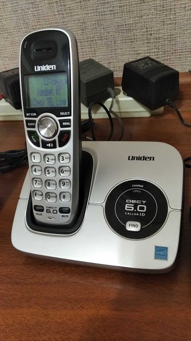 Продам радиотелефон UNIDEN.