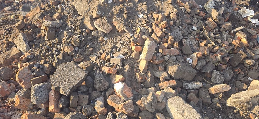 В продаже бой кирпича. Отсыпка территорий и т.д