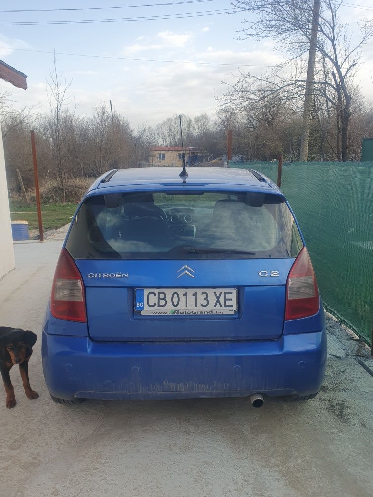 Продавам Ситроен С2
