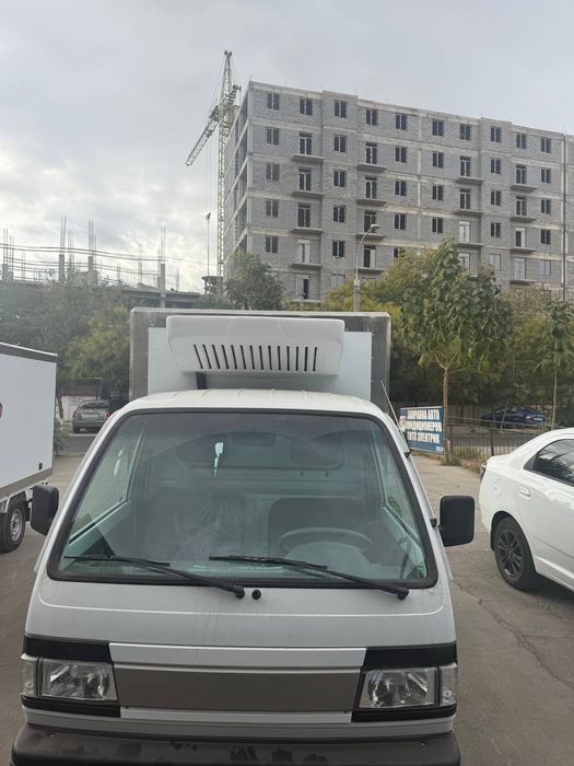 Йук машиналарига сфатли Изотермик будка ва рефрежератор хизматлари