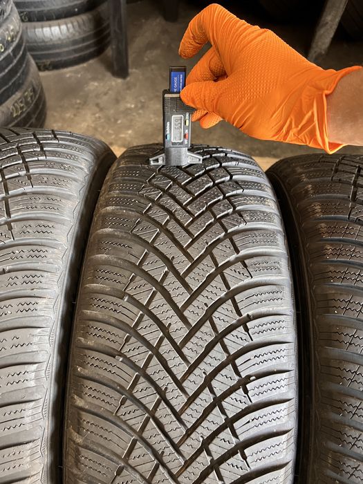 4 anvelope iarna 205/55/16 , Hankook , 6-6.5 mm , DOT 2022