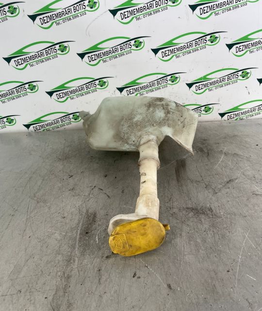 Vas lichid parbriz 8200 000 527 Renault Laguna a 2-a generatie