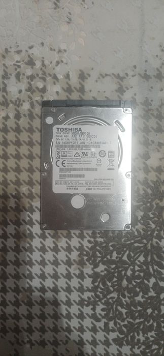 Хард диск Toshiba MQ04ABF100
