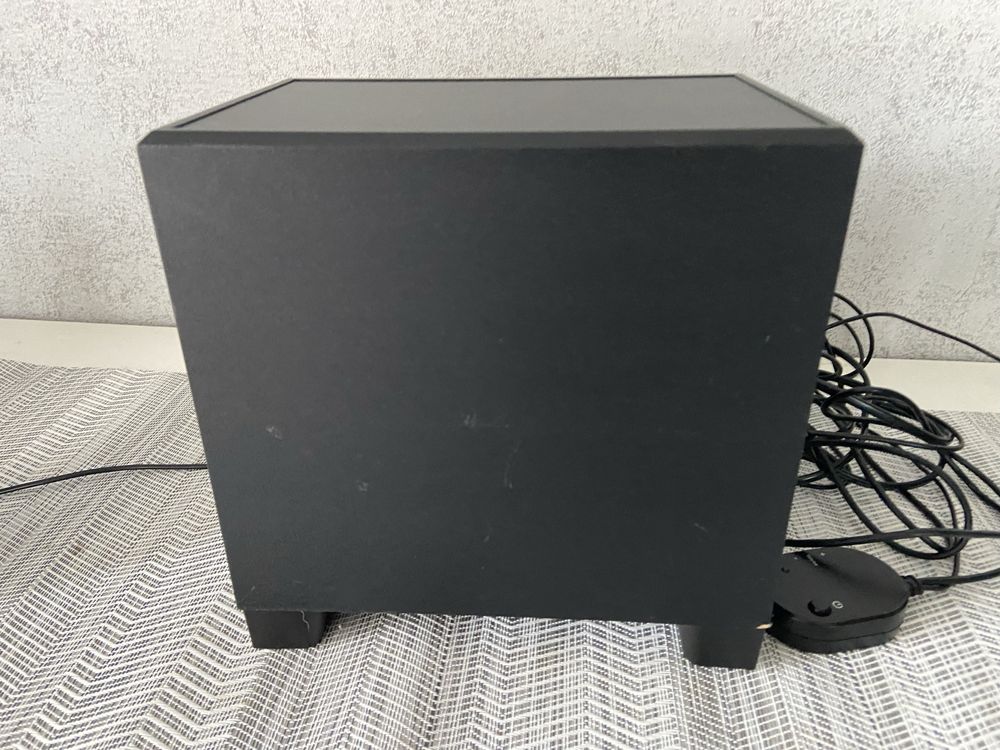 Буфер С Колони Logitech Z313 2.1
