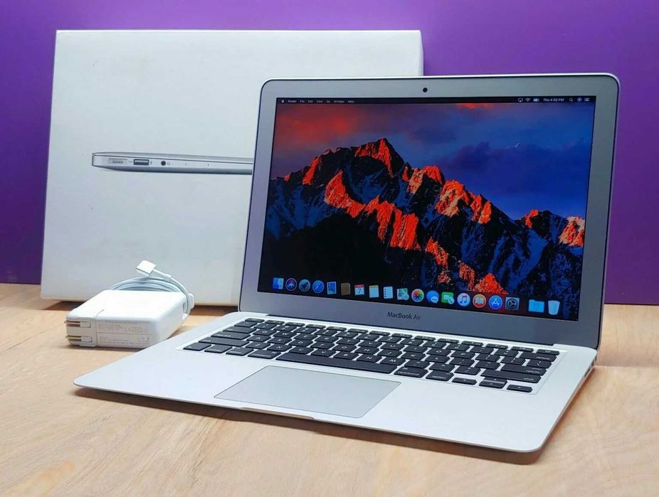Как новый ультрабук Шикарный Macbook Air 2015 13 в идеале с коробкой