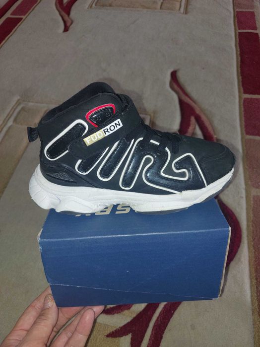 Тёплые кроссовки осень-весна для мальчиков