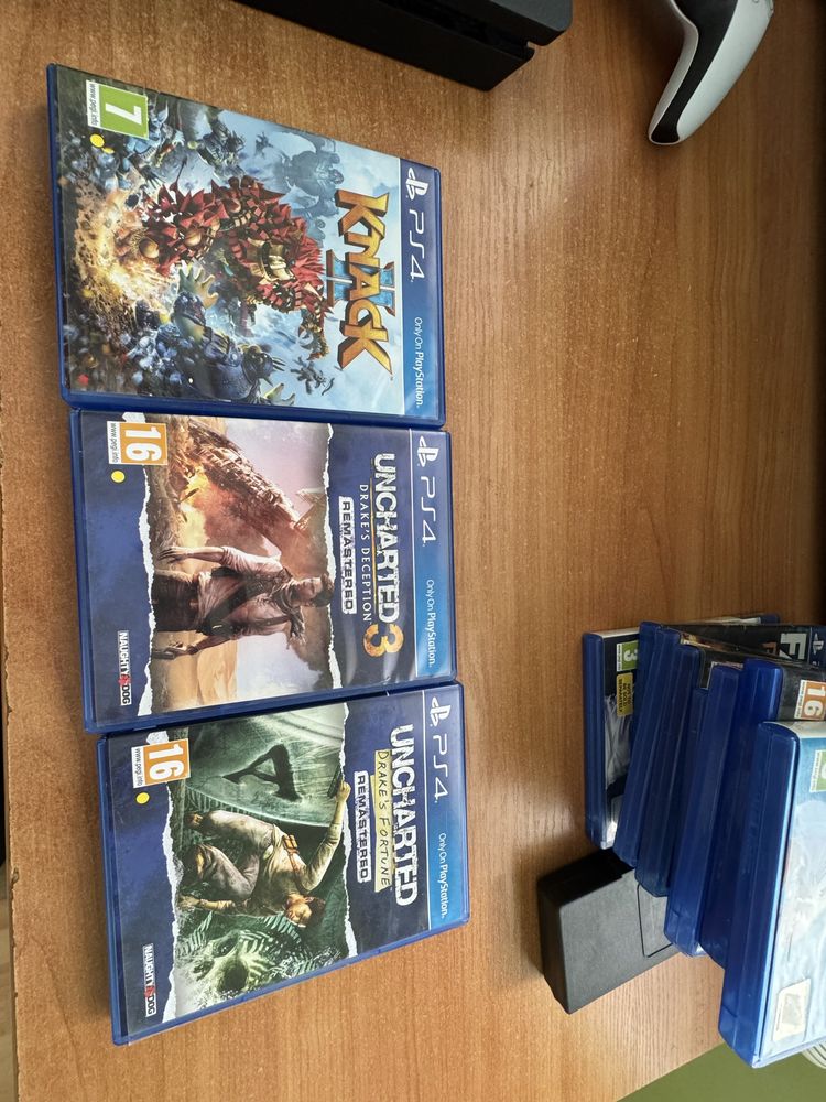 Плейстейшън 4 Слим.