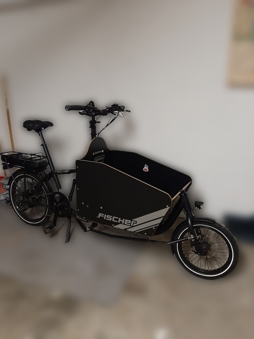 Vând sau schimb cu auto bicicleta electrică Fischer