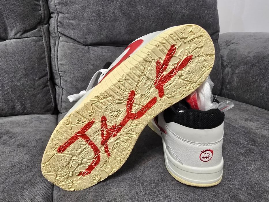 Nike Jordan travis scott nr 37 38 39 preț 350 lei