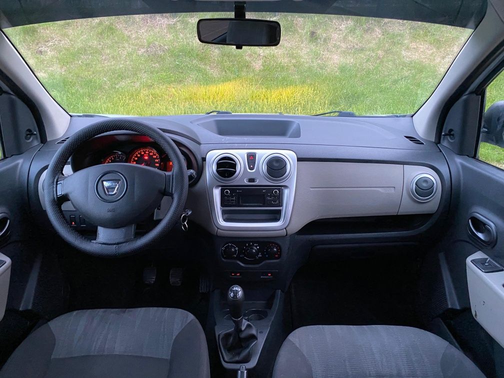 Dacia Lodgy 1.5dCi 2013 Germania MCV Touran Sharan Zafira Caddy VW