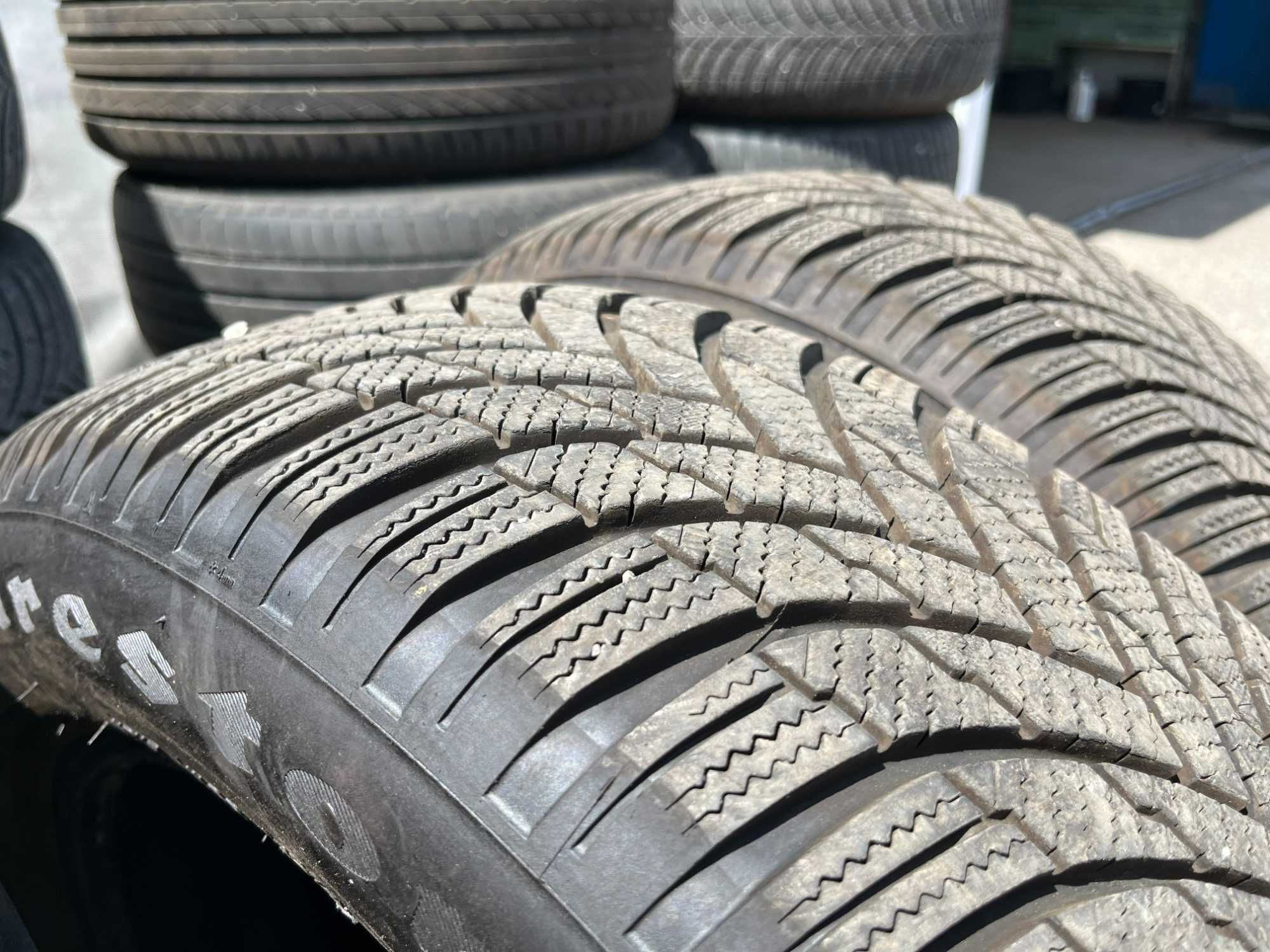 зимни Гуми FIRESTONE 215/60/16 с ДОТ 25/2024г.