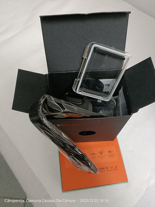 Se vinde cameră subacvatică (până la 30m)  EKEN H9R 4K