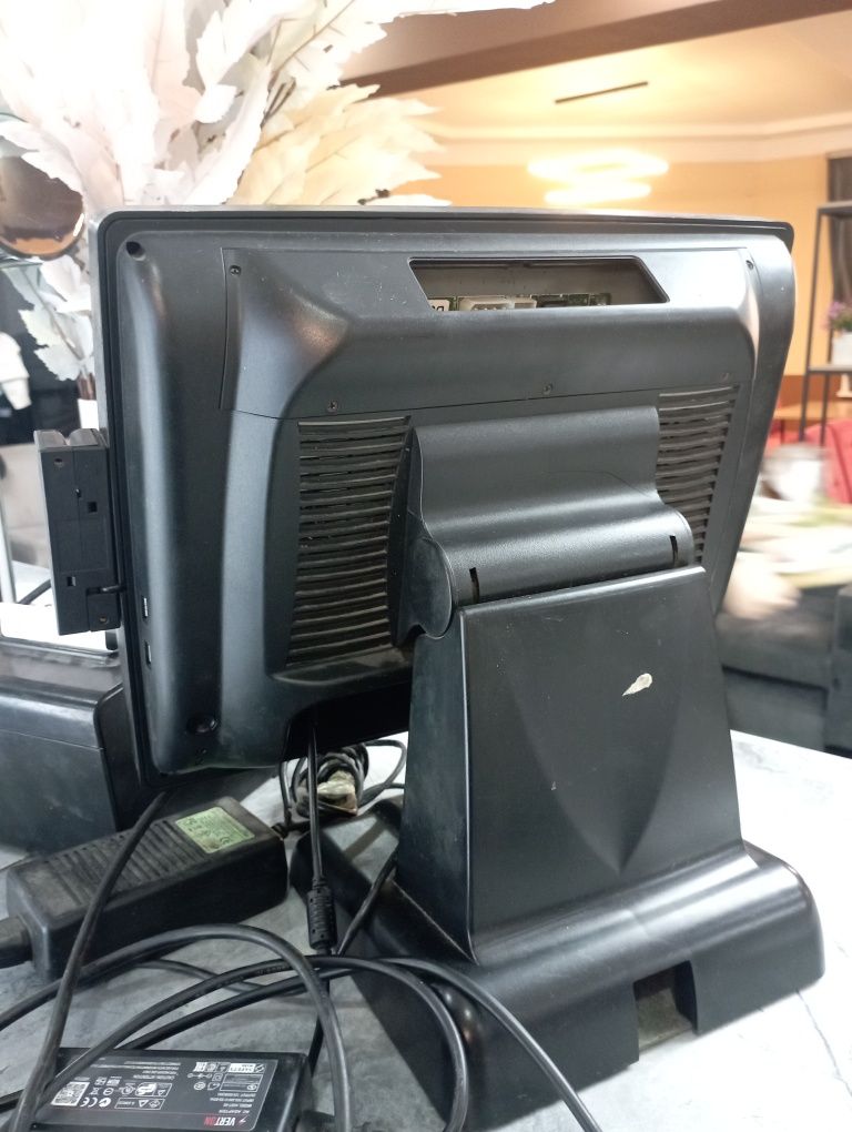 Продам Моноблок для кассы (POS терминал)