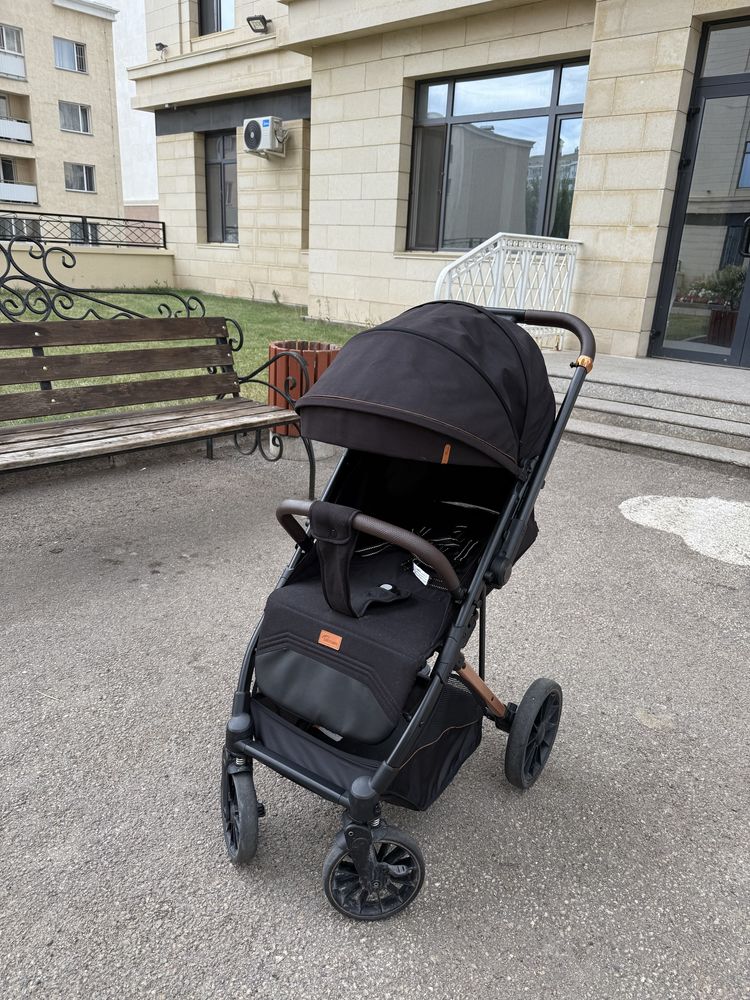 Коляска в отличном состоянии